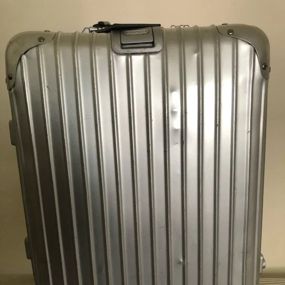 RIMOWA Cabin and Check in Medium. - Picture 15 of 16